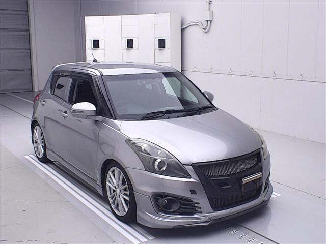 SUZUKI SWIFT 2012
