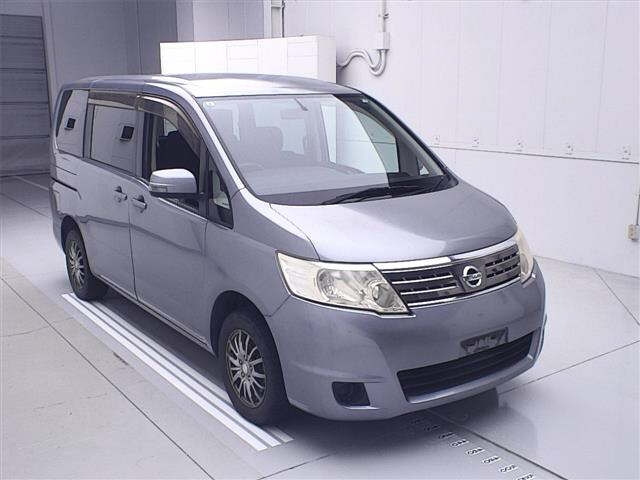 NISSAN SERENA 2009