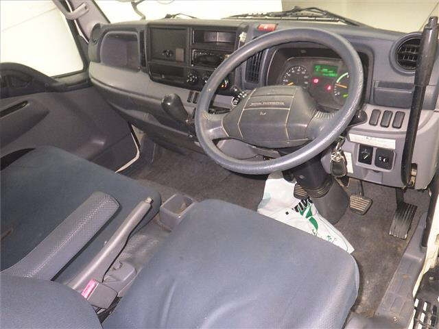 MITSUBISHI CANTER 2014