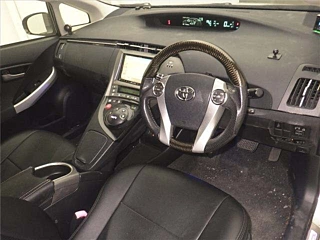 TOYOTA PRIUS 2012