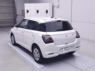 SUZUKI SWIFT 2023