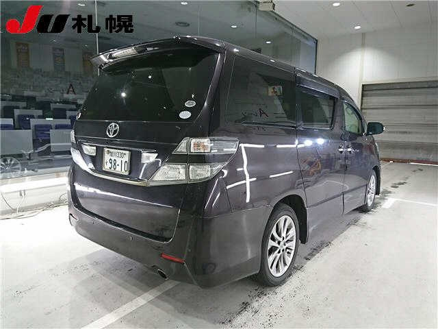TOYOTA VELLFIRE 2011