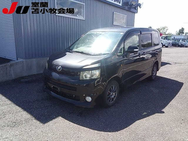 TOYOTA VOXY 2008