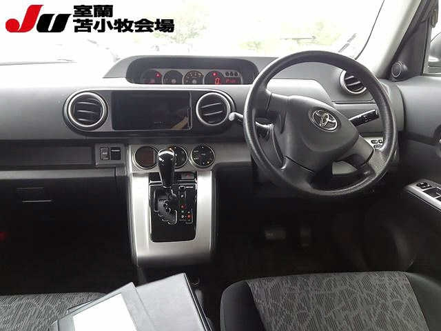 TOYOTA COROLLA RUMION 2011