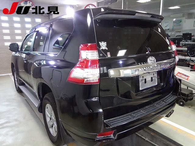 TOYOTA LAND CRUISER PRADO 2017