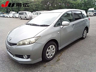 TOYOTA WISH 2010