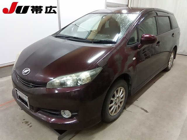 TOYOTA WISH 2010