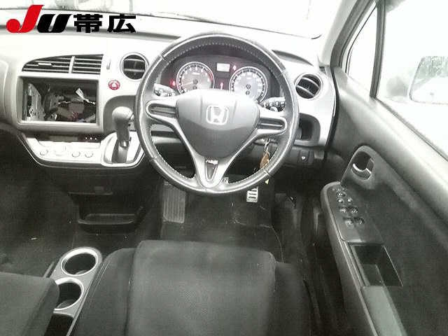 HONDA STREAM 2008