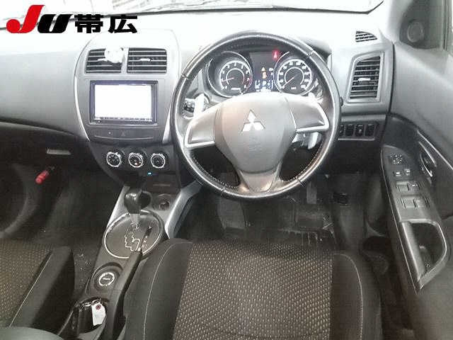 MITSUBISHI RVR 2013