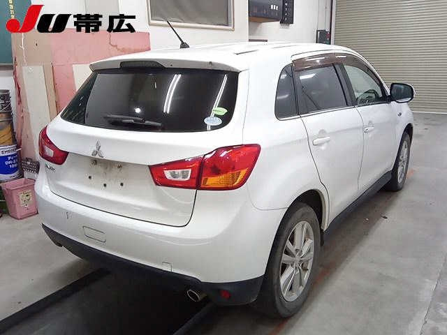 MITSUBISHI RVR 2013