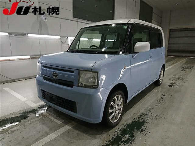 TOYOTA PIXIS SPACE 2013
