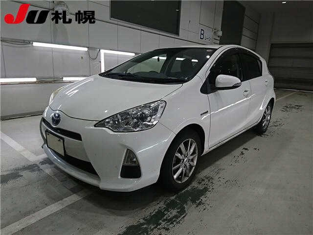 TOYOTA AQUA 2012