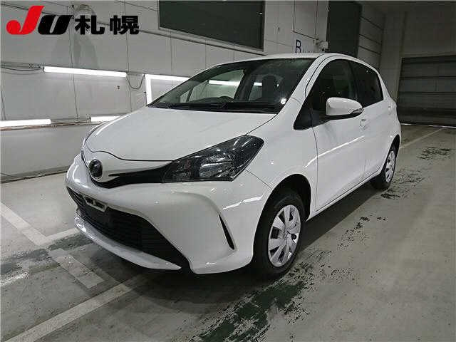 TOYOTA VITZ 2016