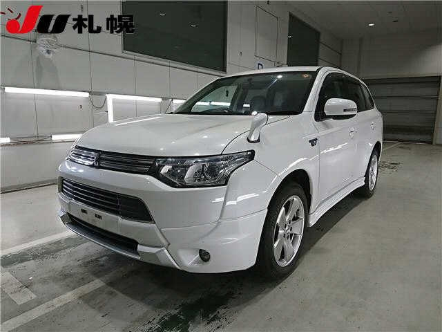 MITSUBISHI OUTLANDER PHEV 2015