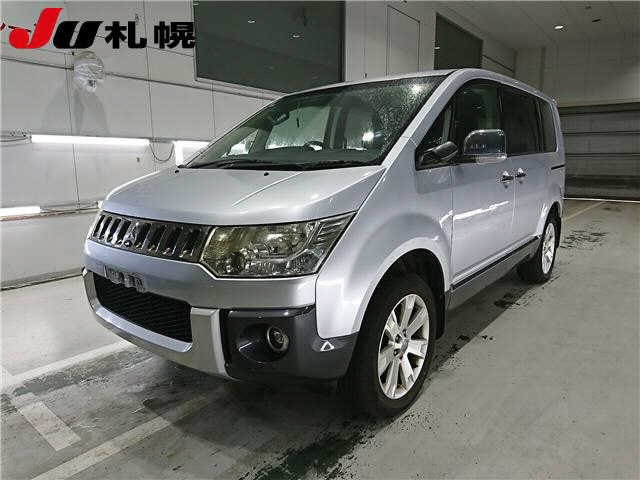 MITSUBISHI DELICA D5 2008
