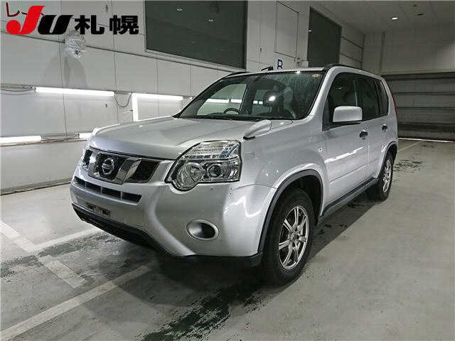 NISSAN X-TRAIL 2013