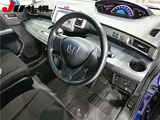 HONDA FREED 2012