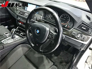BMW 5 SERIES 2012