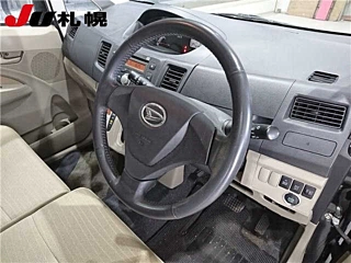 DAIHATSU MOVE 2011