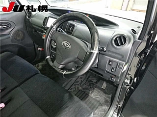 DAIHATSU TANTO 2013