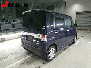DAIHATSU TANTO 2010