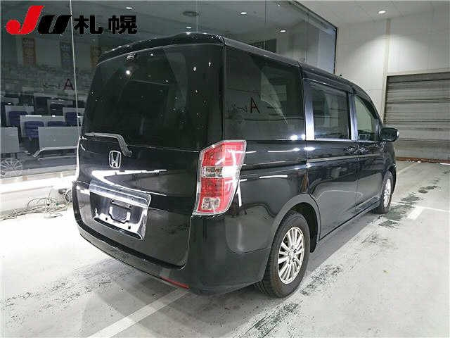 HONDA STEP WAGON 2012