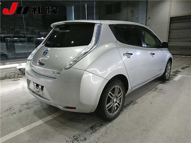 NISSAN LEAF 2014