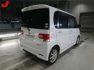 DAIHATSU TANTO 2012