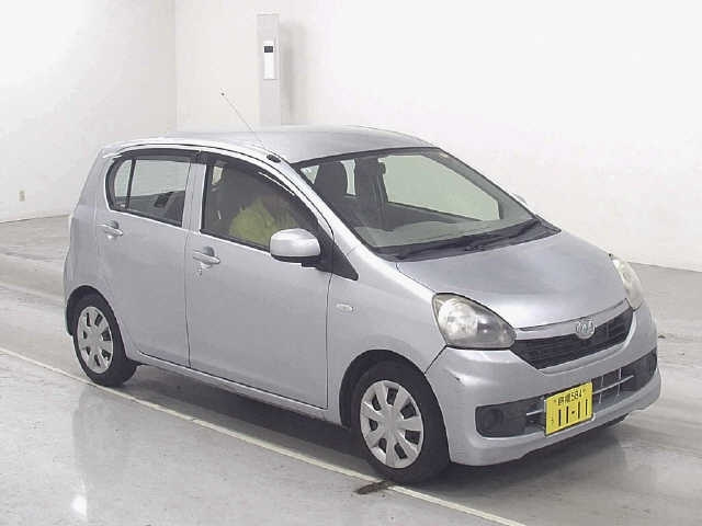DAIHATSU MIRA E S 2015