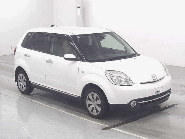 MAZDA VERISA 2013