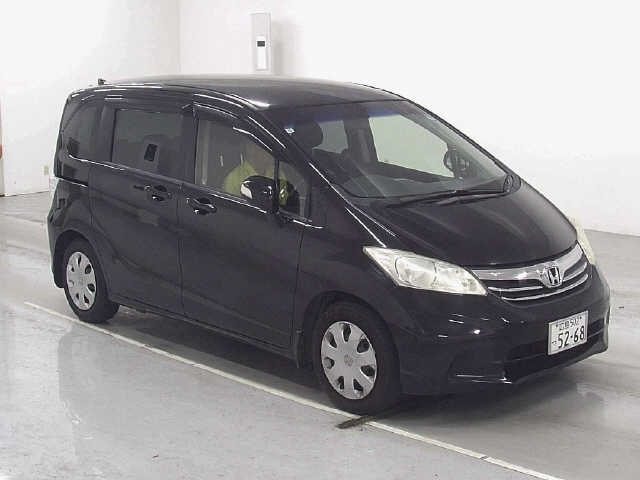 HONDA FREED 2013