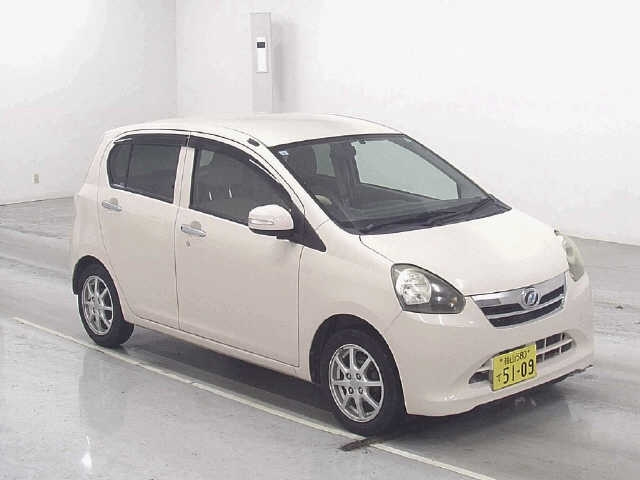 DAIHATSU MIRA E S 2011