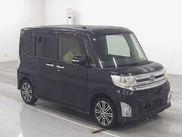 DAIHATSU TANTO 2014