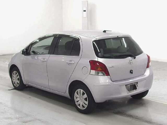 TOYOTA VITZ 2009