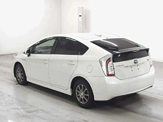 TOYOTA PRIUS 2014