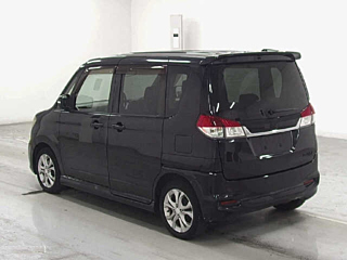 SUZUKI SOLIO 2013