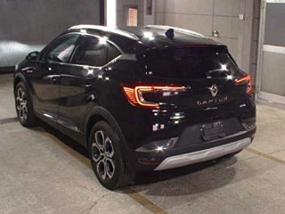 Заказать RENAULT CAPTUR