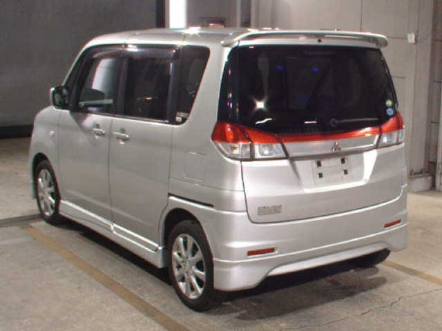 MITSUBISHI DELICA D2 2013