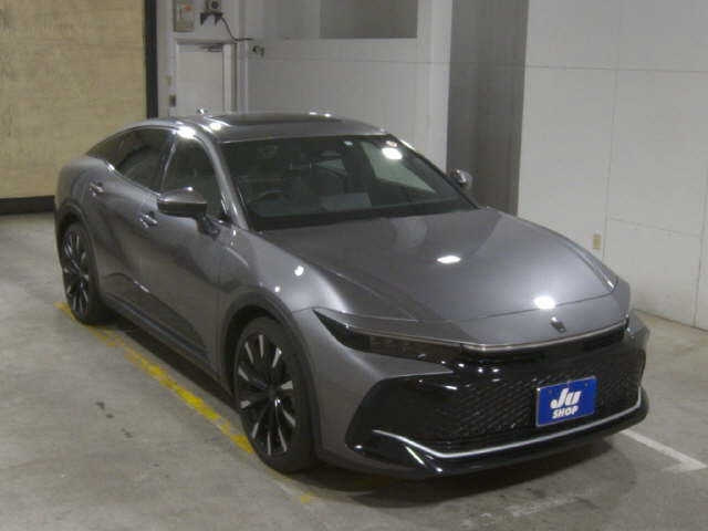 TOYOTA CROWN CROSSOVER 2023