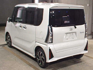 DAIHATSU TANTO 2022
