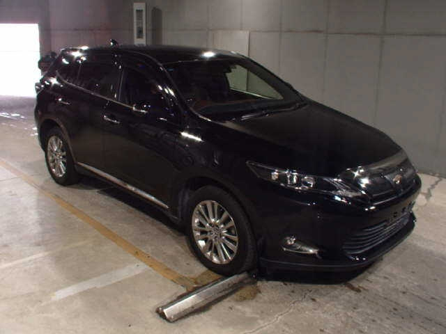 TOYOTA HARRIER 2017