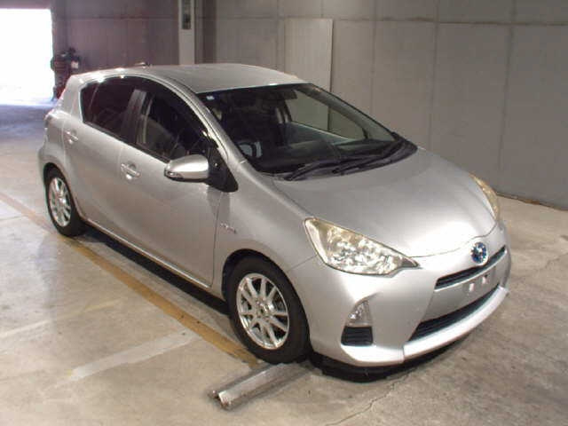 TOYOTA AQUA 2012