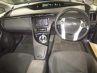 TOYOTA PRIUS 2011