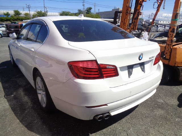 BMW 5 SERIES 2010