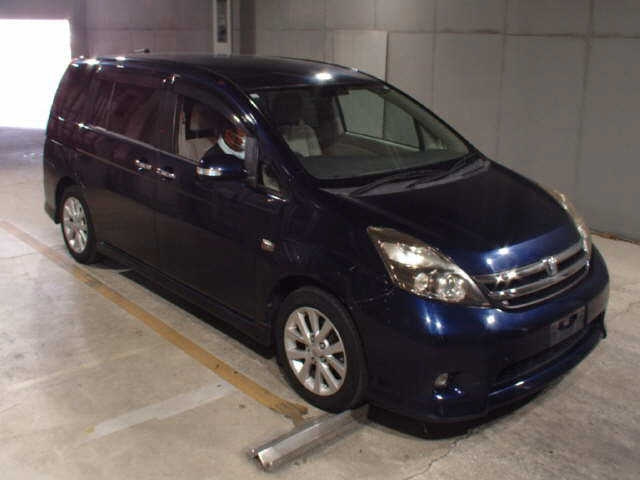 TOYOTA ISIS 2009