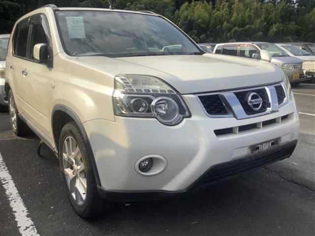 NISSAN X-TRAIL 2013