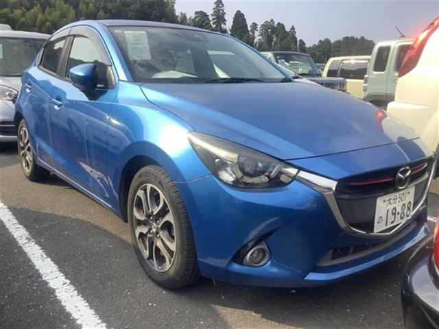 MAZDA DEMIO 2015