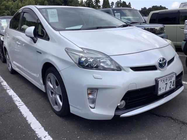 TOYOTA PRIUS 2014