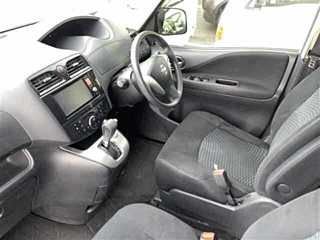 NISSAN SERENA 2013