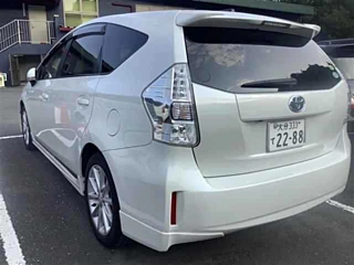 TOYOTA PRIUS ALPHA 2014